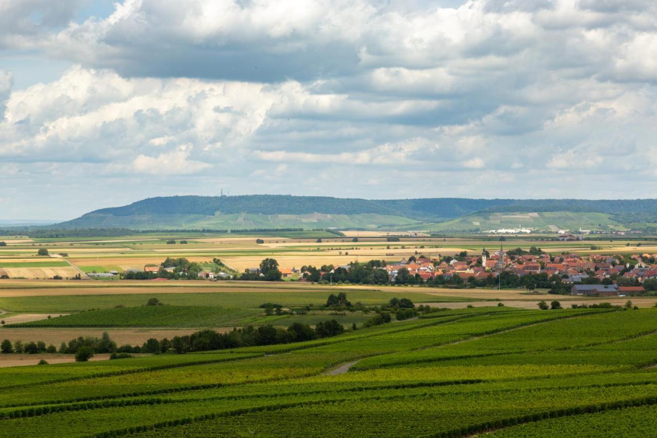 Landgasthof May Willanzheim ภายนอก รูปภาพ