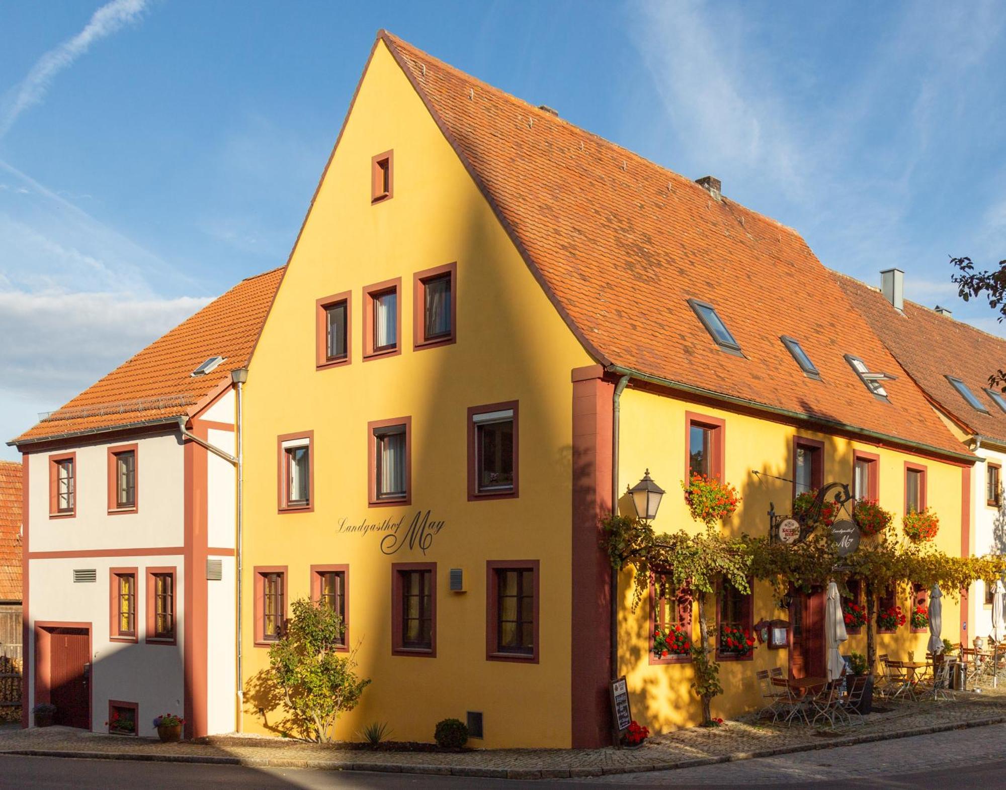 Landgasthof May Willanzheim ภายนอก รูปภาพ